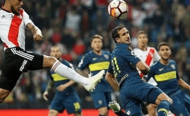 德甲:弗赖堡 VS 奥格斯堡