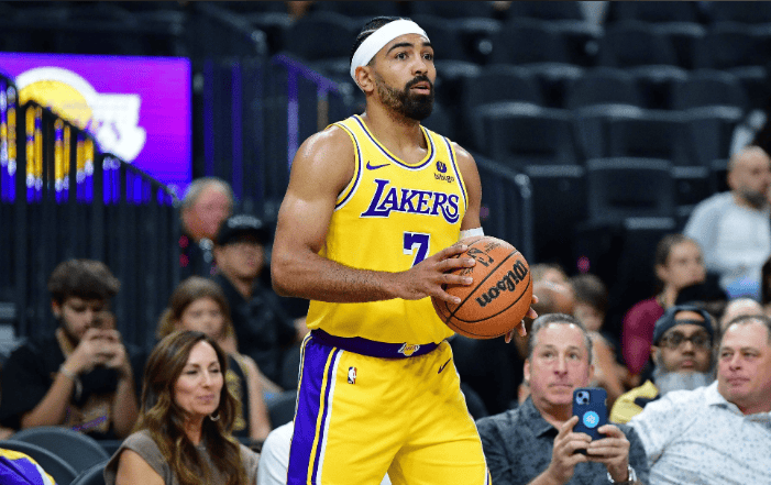 再见詹姆斯！湖人、火箭、国王酝酿三方交易，1米91后卫空降洛杉矶