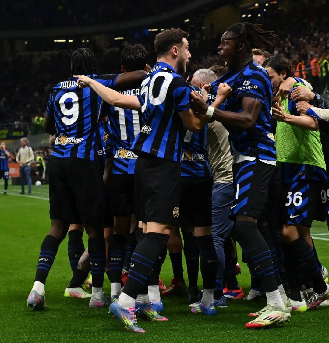 欧冠-阿贾克斯1-2国际米兰:冲三冠王四大皆空,迎来前欧冠之王|前瞻