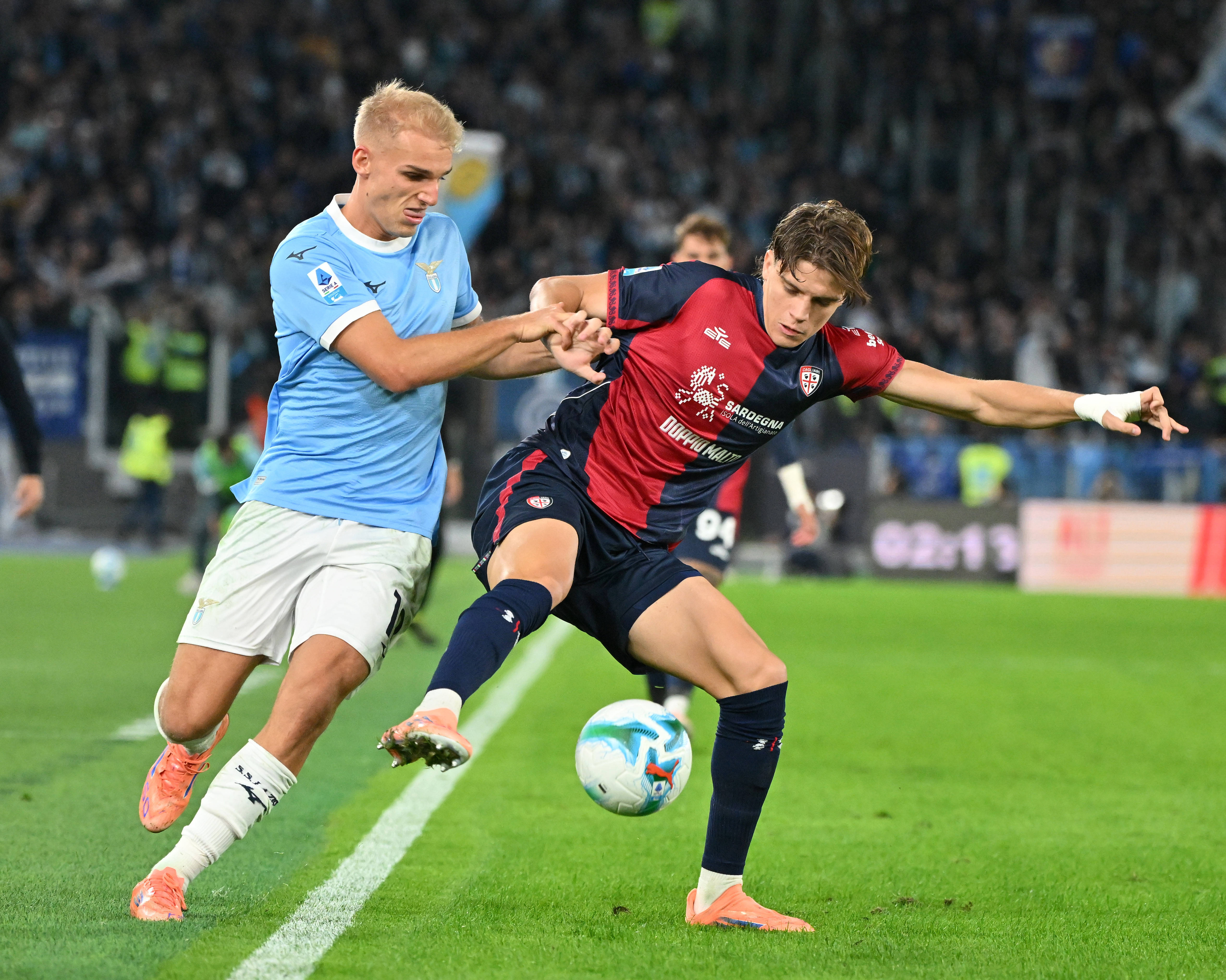 (体育)足球——意甲:拉齐奥胜卡利亚里